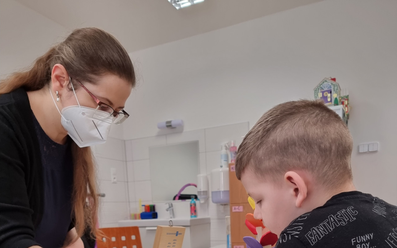 Pomohli jste autistovi Marcusovi a jeho mamince ke koupi automobilu.