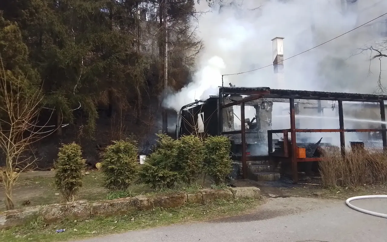 Pomohli jste Jirouškovým po ničivém požáru domova