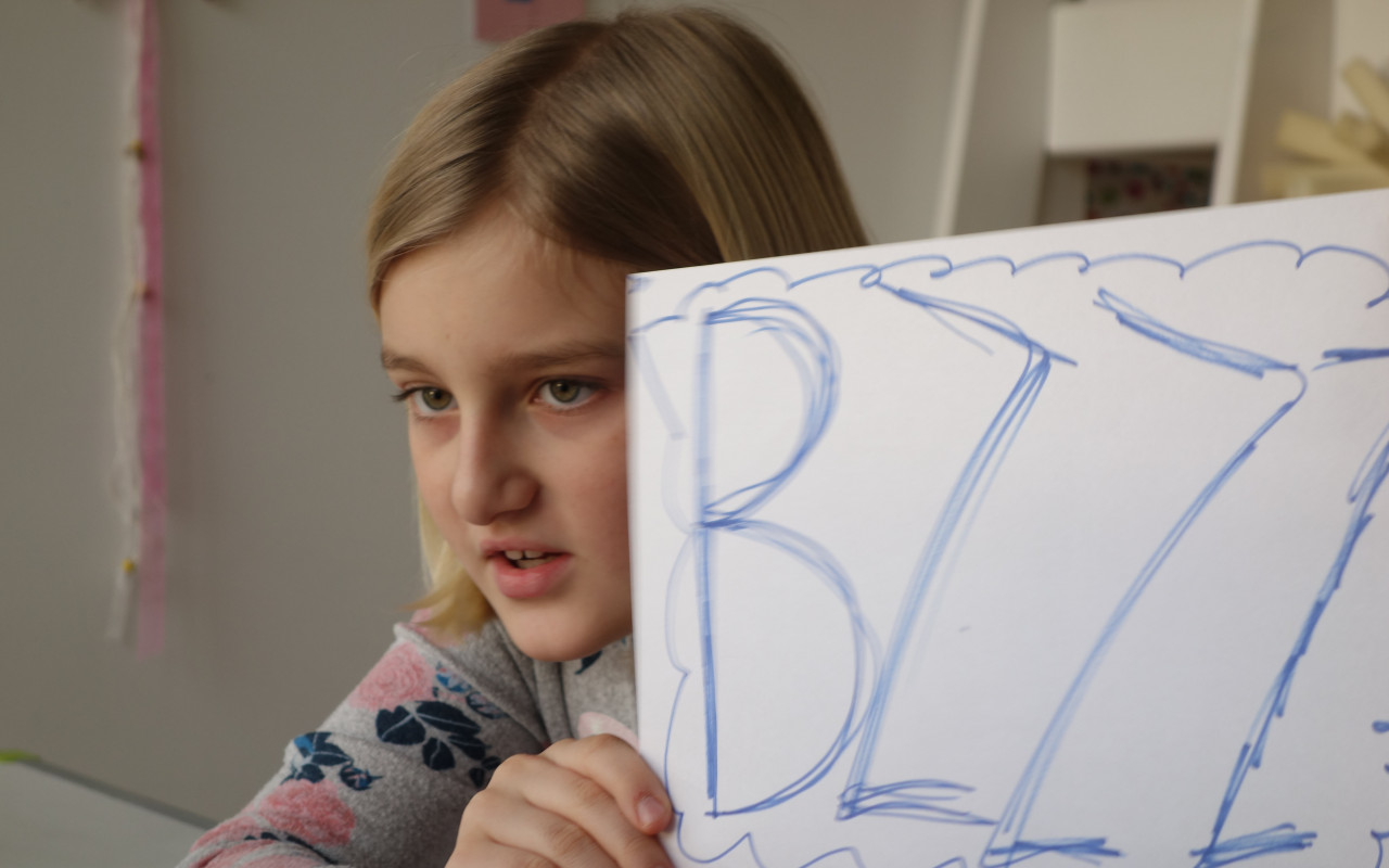 JAK ZNÍ SVĚT - rozhýbejme spolu distanční vody