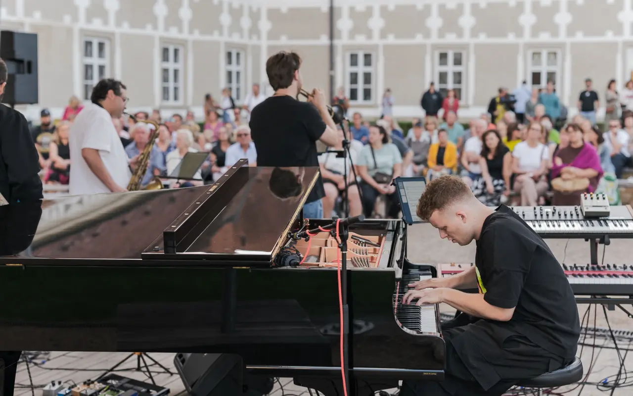 Osmosis připravuje debutové album