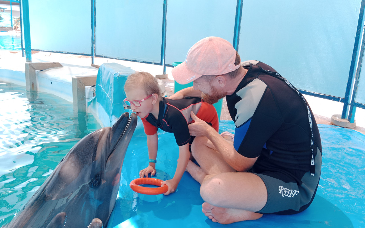 Pomohli jste Ellince přispět na delfinoterapii