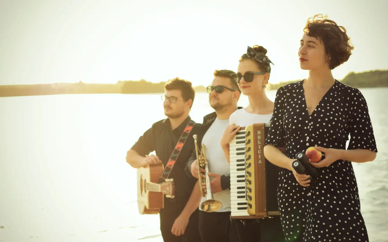 Podpořte vznik debutového alba kapely JAZZ APPLES