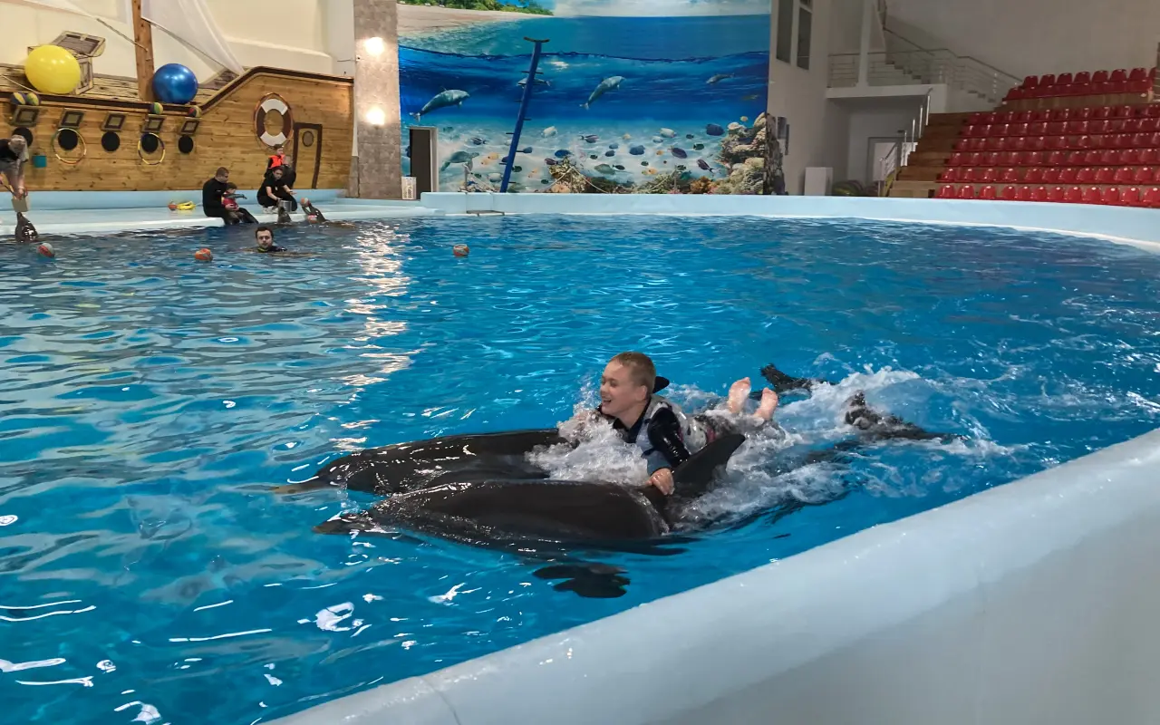 Pomohli jste Lukáškovi znovu absolvovat delfinoterapii