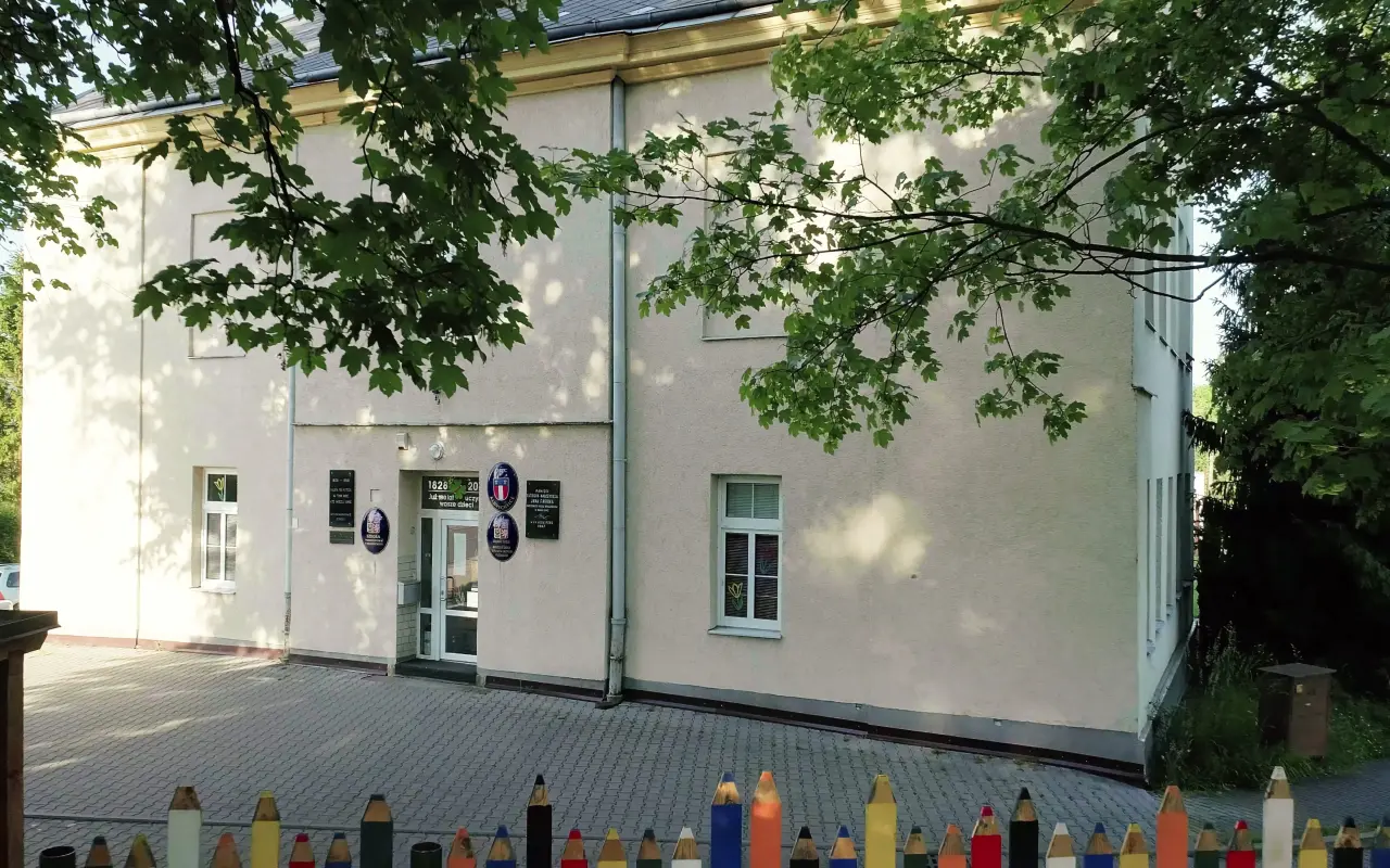 main photo image
