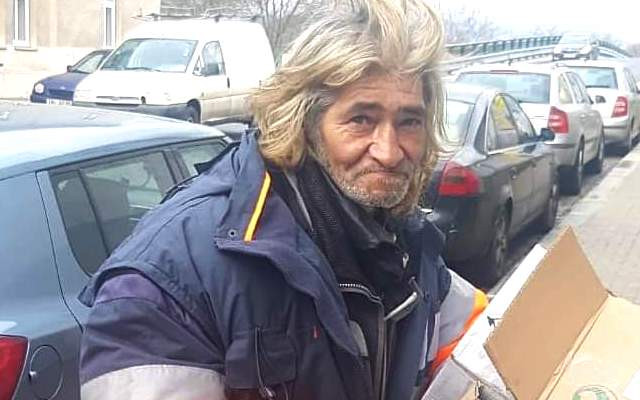Složili jste se Jardovi na maringotku, aby mohl letošní zimu strávit v teple a bezpečí