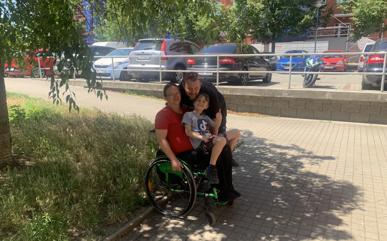 Pomáháme Danke získat auto, které jí vrátí samostatnost