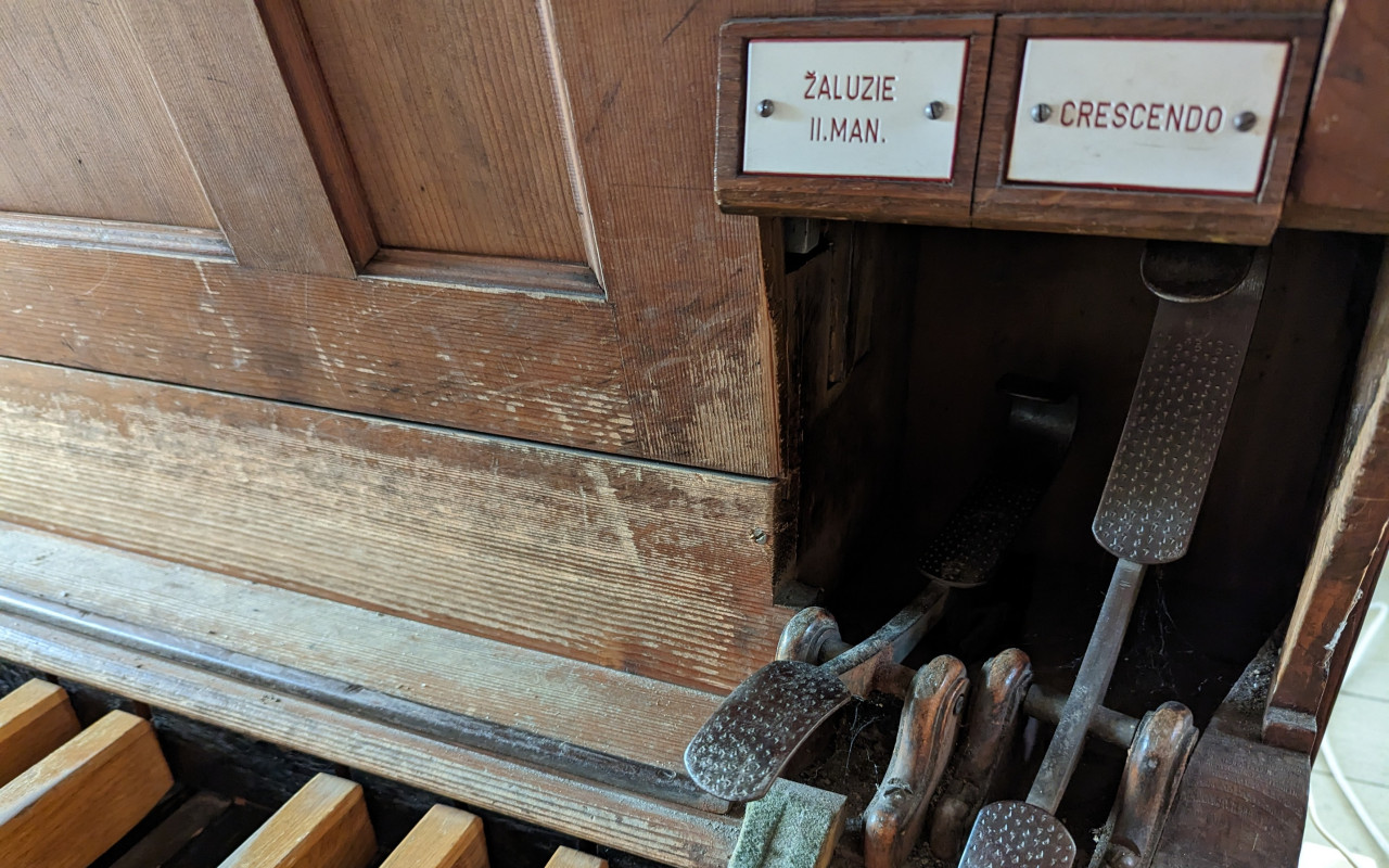 Pomozte nám opravit jedinečné varhany