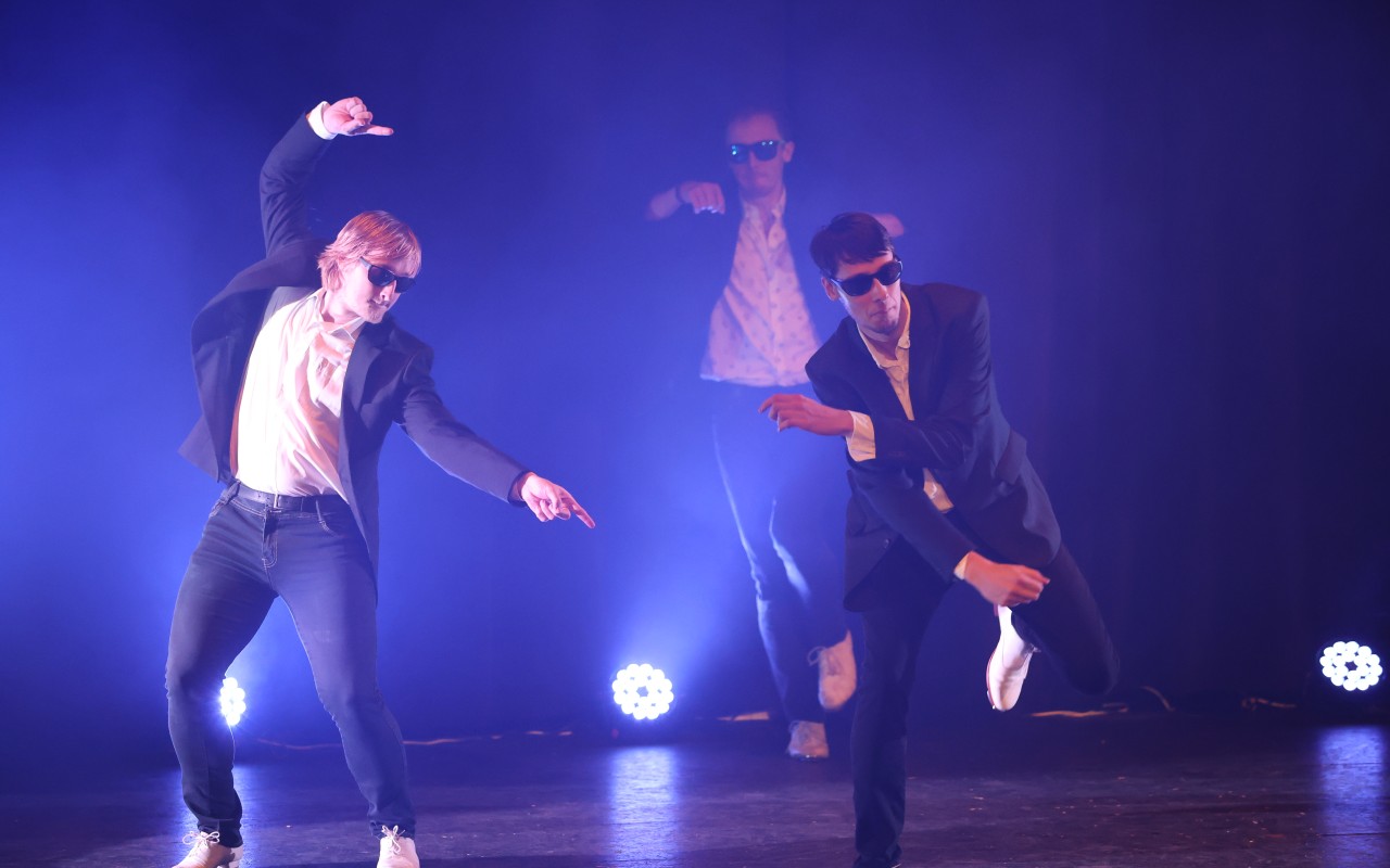 JUST CLAP! - staňte se součástí stepové show skupiny Cloggers.
