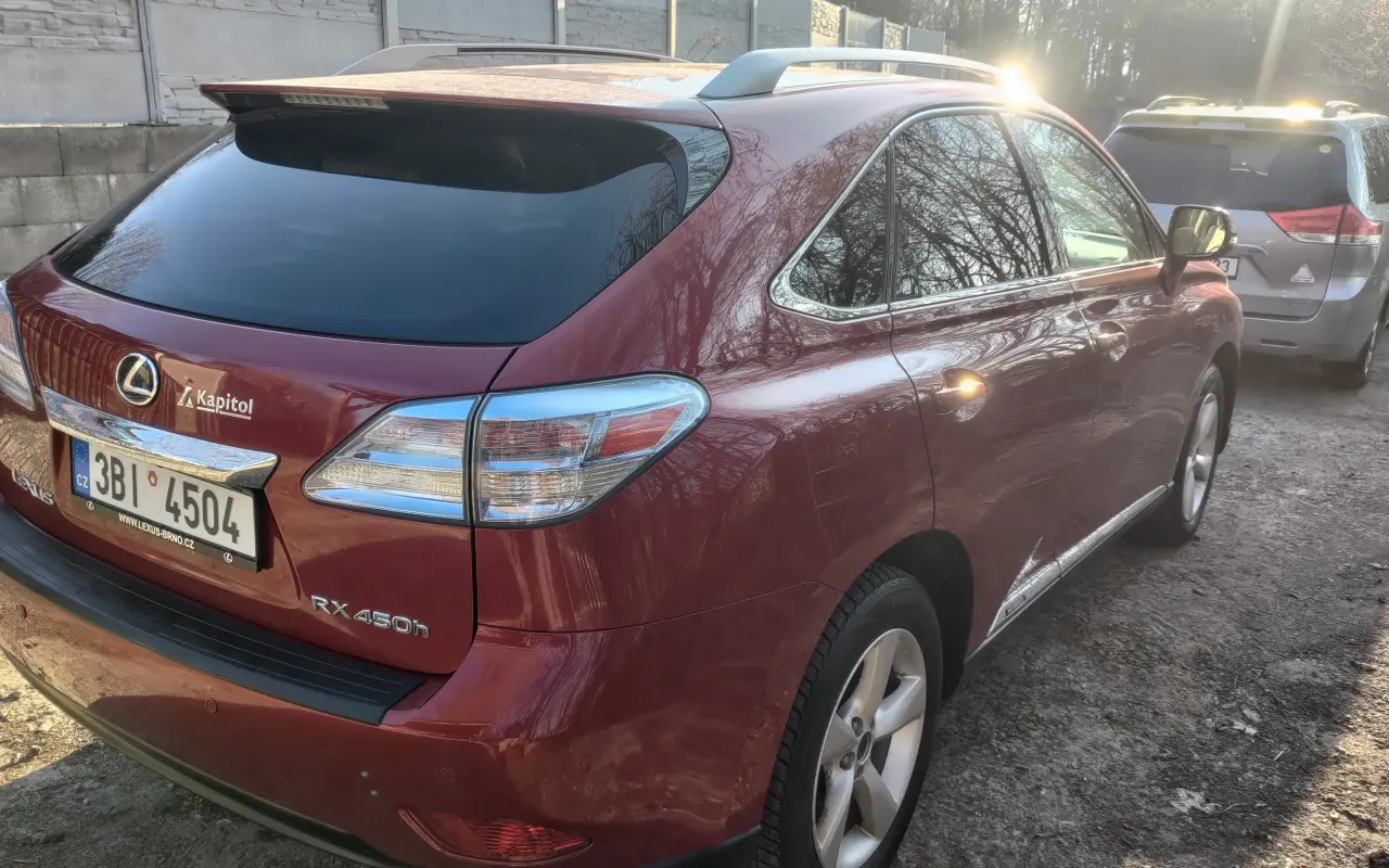 Pro Barušku naší bojovnici na velké auto a rehabilitace