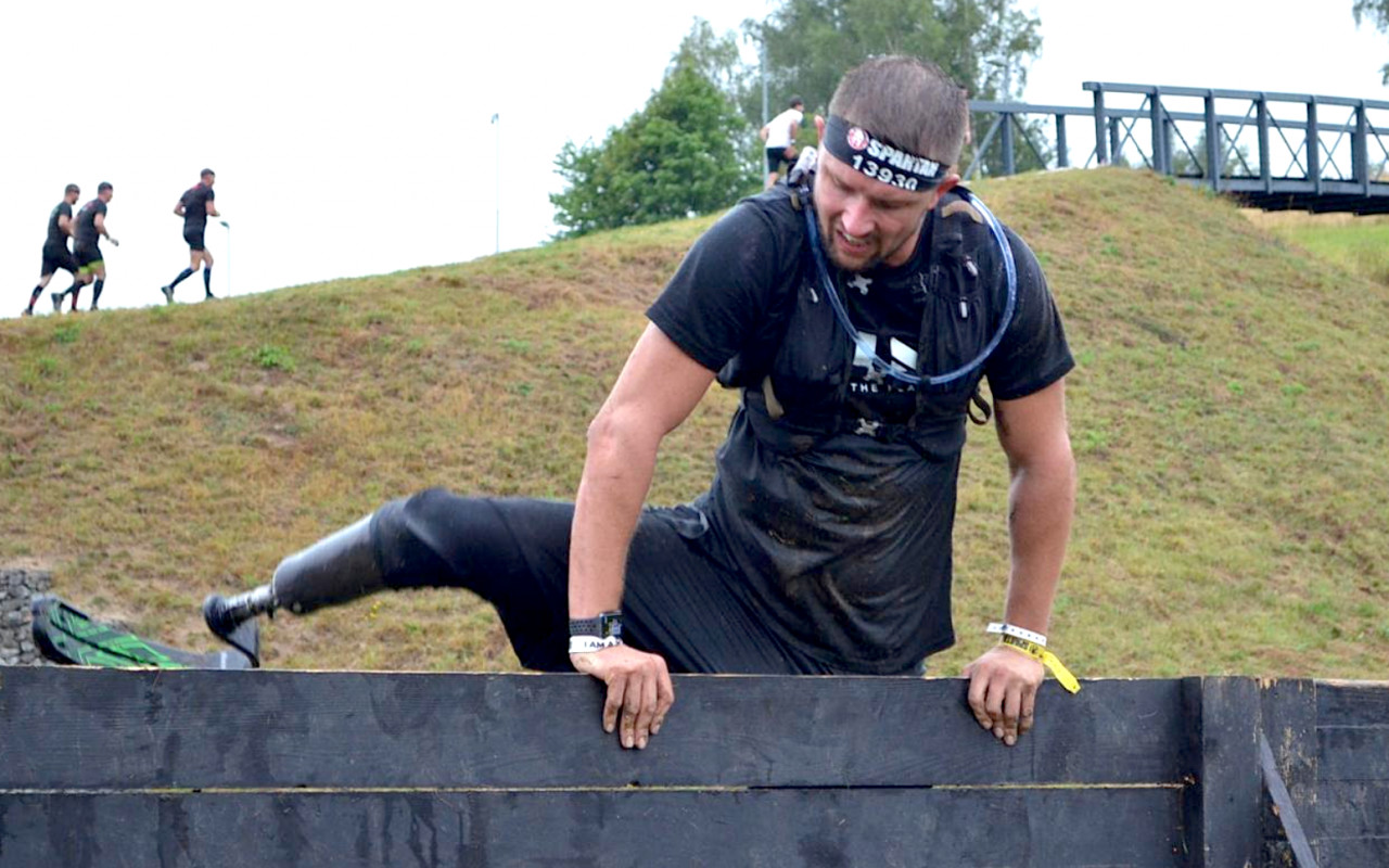 Ondrova běžecká protéza ze Spartan Race