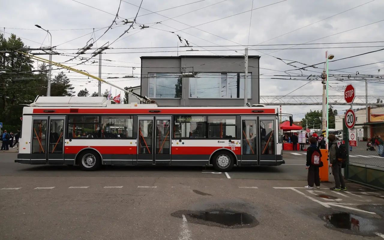 Pomohli jste dopsat příběh Karkulky – posledního jihlavského trolejbusu Škoda 21 Tr