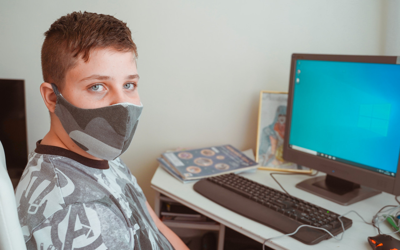 Počítače dětem - za 900Kč jste zajistili počítač k studiu pro 1 dítě v nouzi