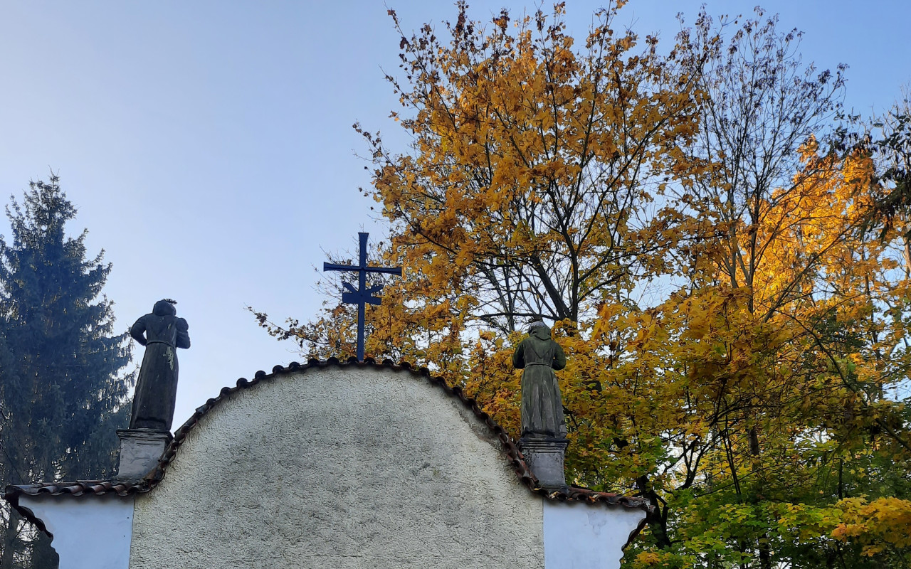 Pomozte zbudovat sociální zařízení ve františkánském klášteře v Hájku