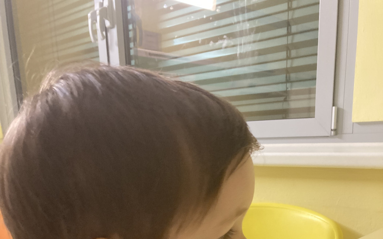 Pomohli jste Adámkovi s atrofií mozku a autismem