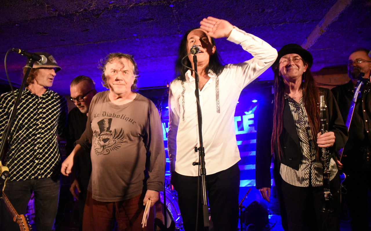 Podpořili jste vydání Schodiště 40 let - Live 2 LP
