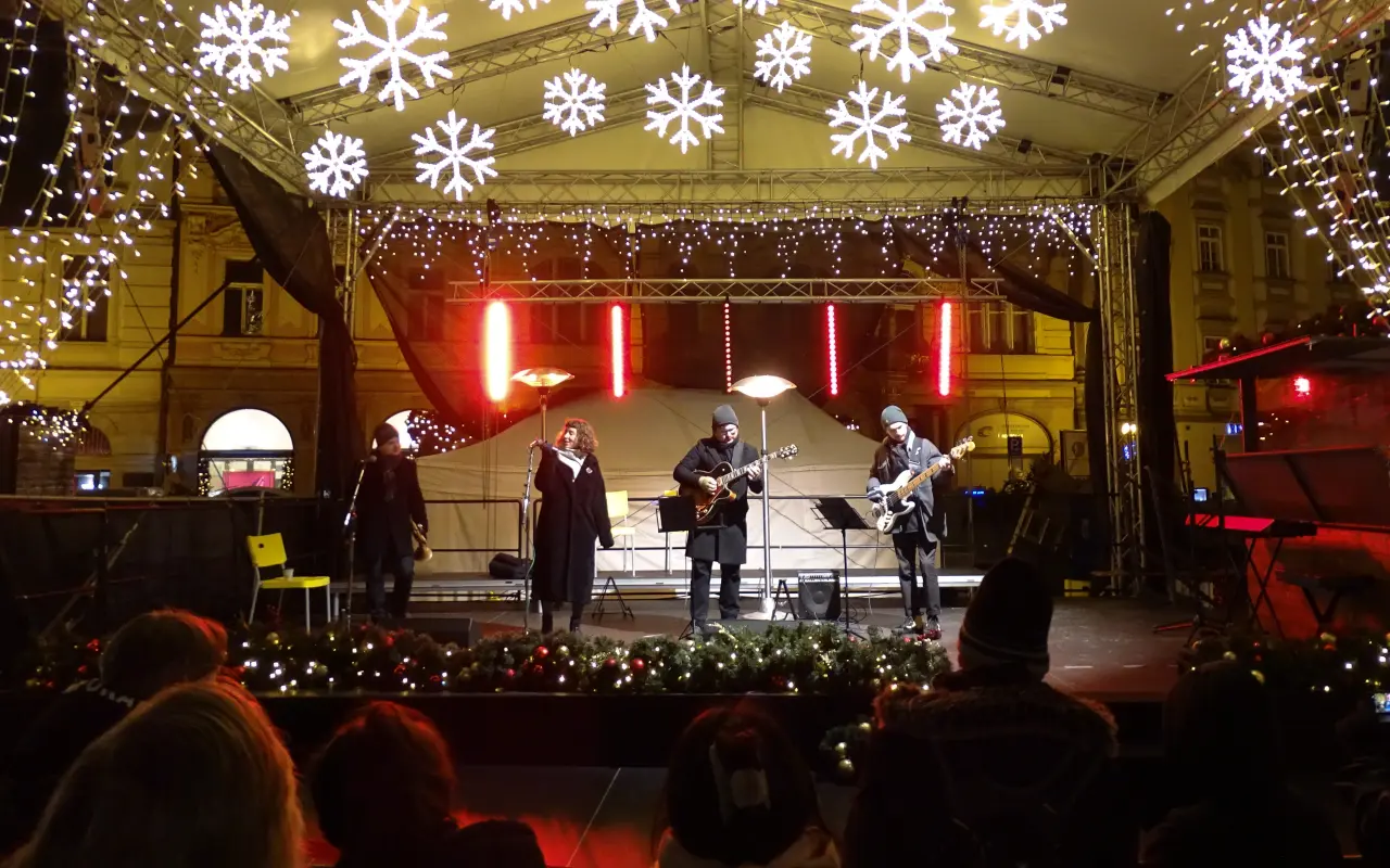 Podpořte vznik debutového alba kapely JAZZ APPLES