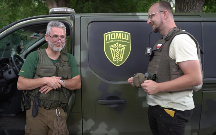 Ultrazvukový přístroj pro polní záchrannou službu a polní nemocnice na Ukrajině