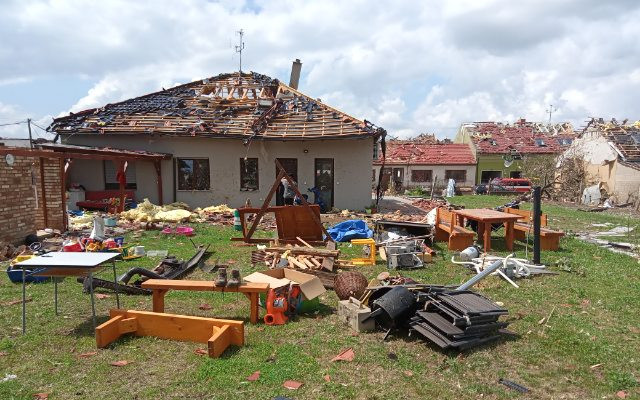 Pomohli jste Sečkařovým, kterým tornádo vzalo člena rodiny a domovy