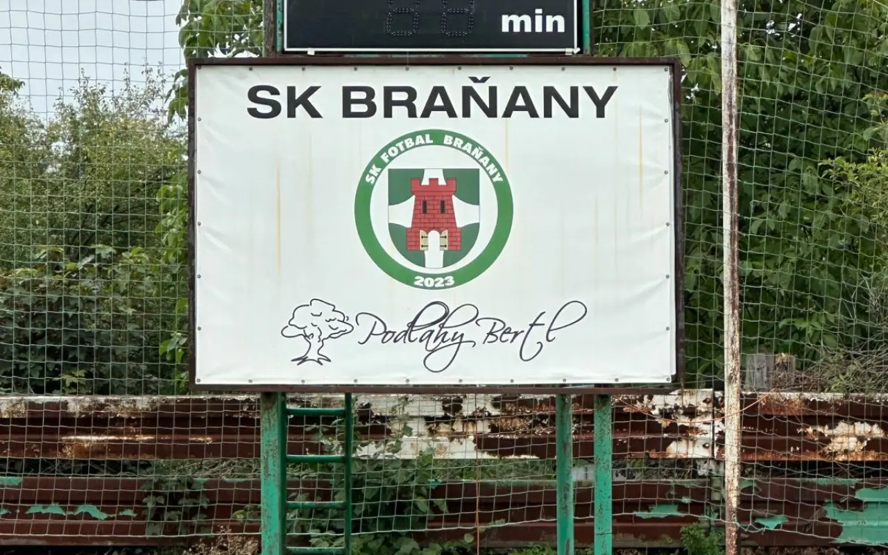 main photo image