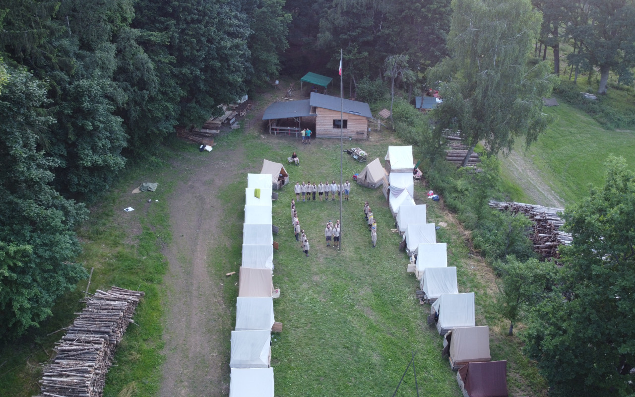 Voda pro skauty - zajištění vrtané studny