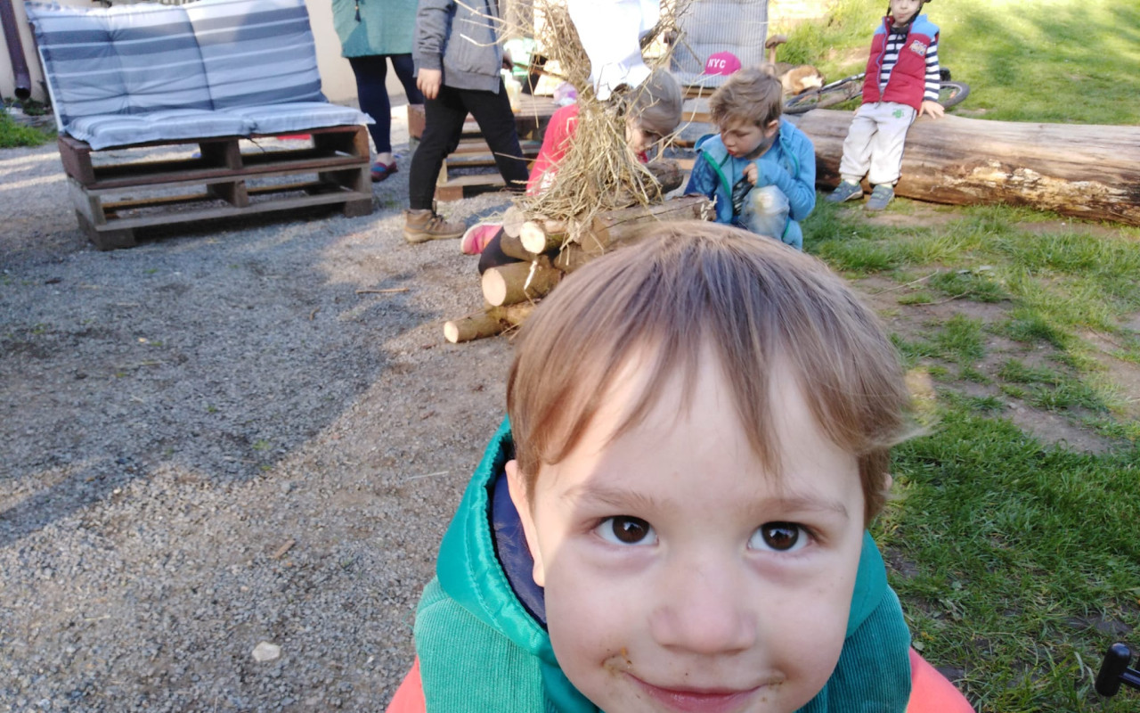 Složili jste se na ring ortézu pro Toníka