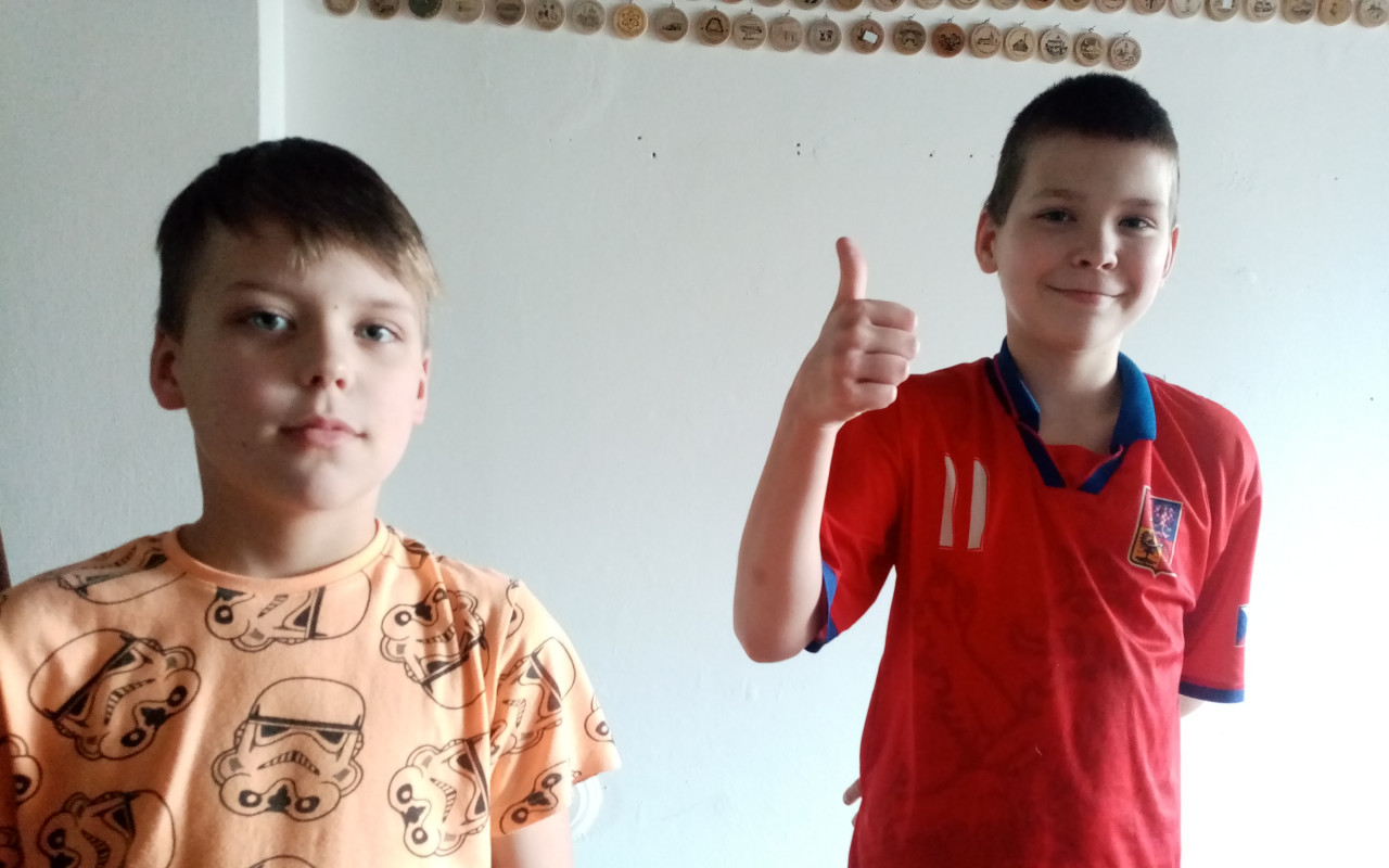 Maminka Nikola je sama na čtyři děti a chybí jí peníze na nájem