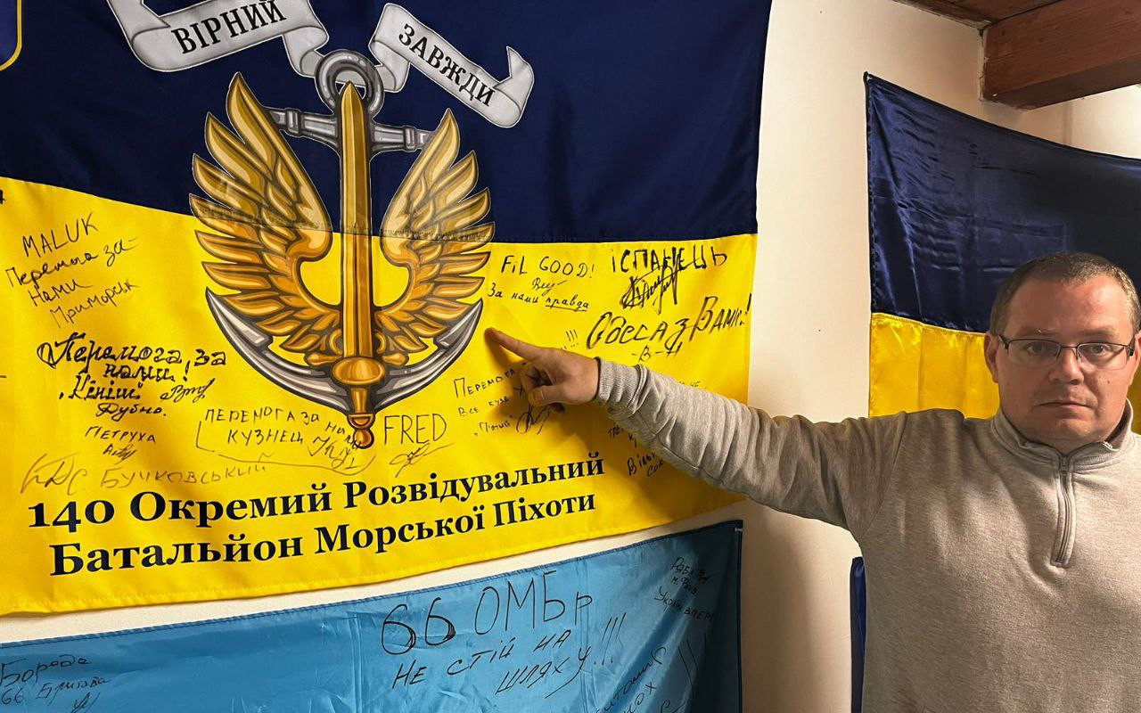 Složili jste se na výsadkový a záchranný člun pro rozvědku mořské pěchoty