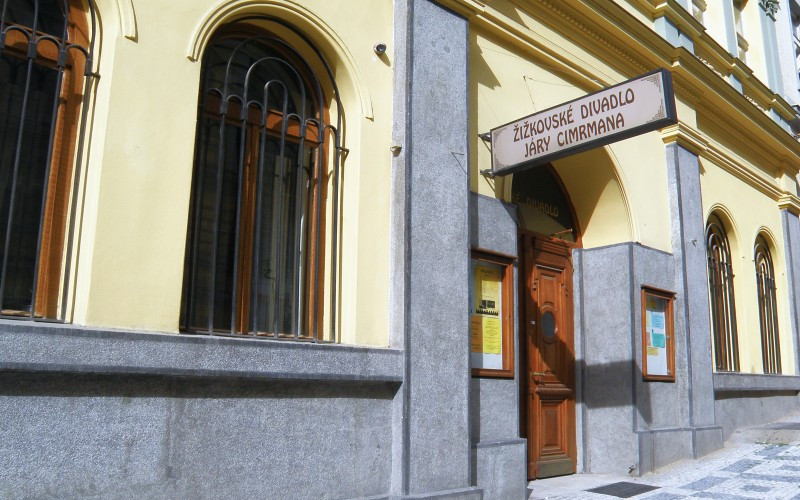 Podpořte AQUALUNG, divadelní továrnu na sny #kulturažije