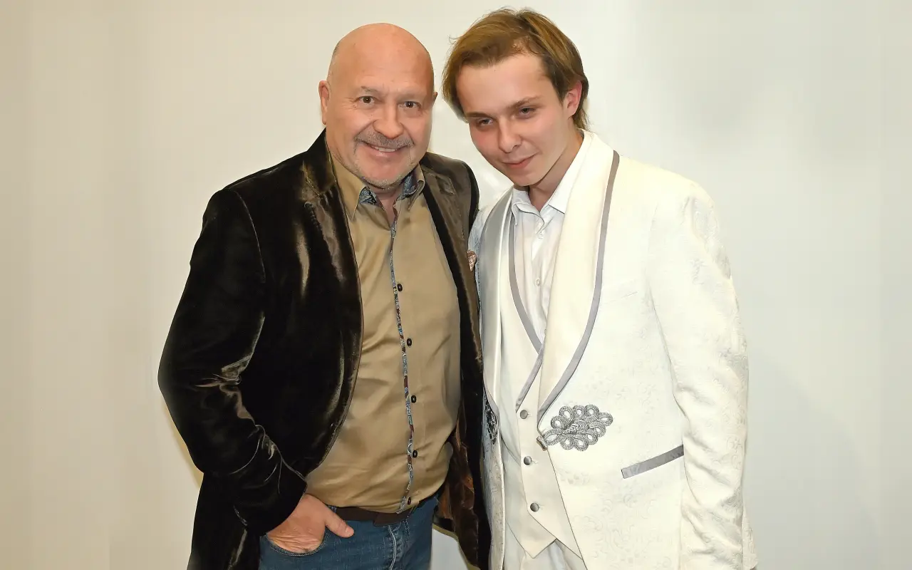 Pomozte mi vydat nové album