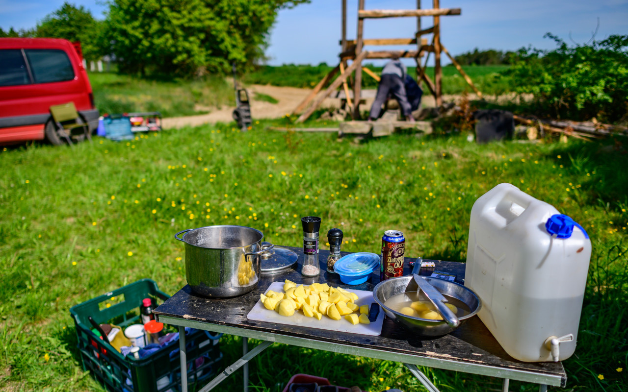 Složili jste se na opravu kamenného kříže v Českých Doubravicích