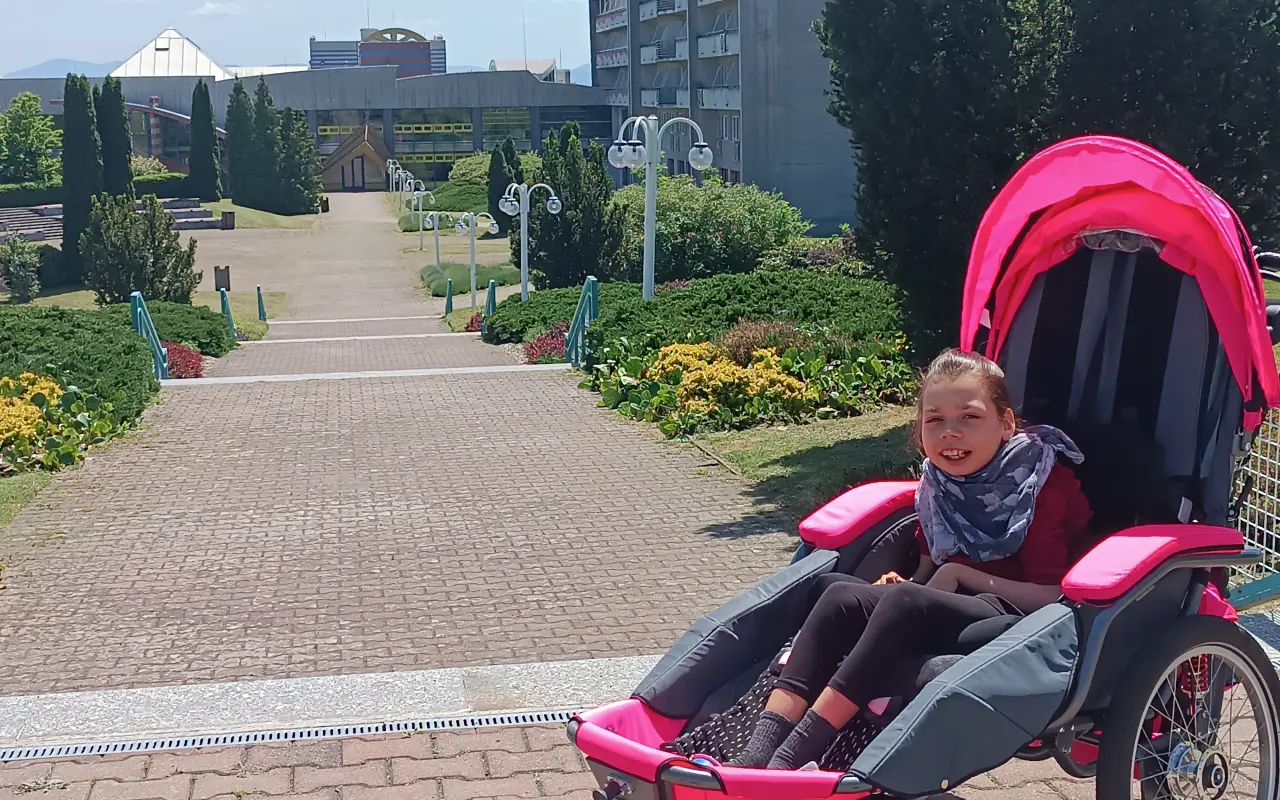 Pomohli jste Stelince s neurorehabilitací a terapiemi