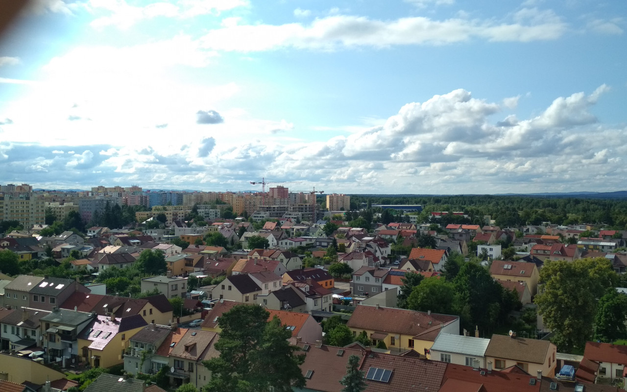 Nové svatovojtěšské hodiny rozsvítí levý břeh Vltavy v Českých Budějovicích