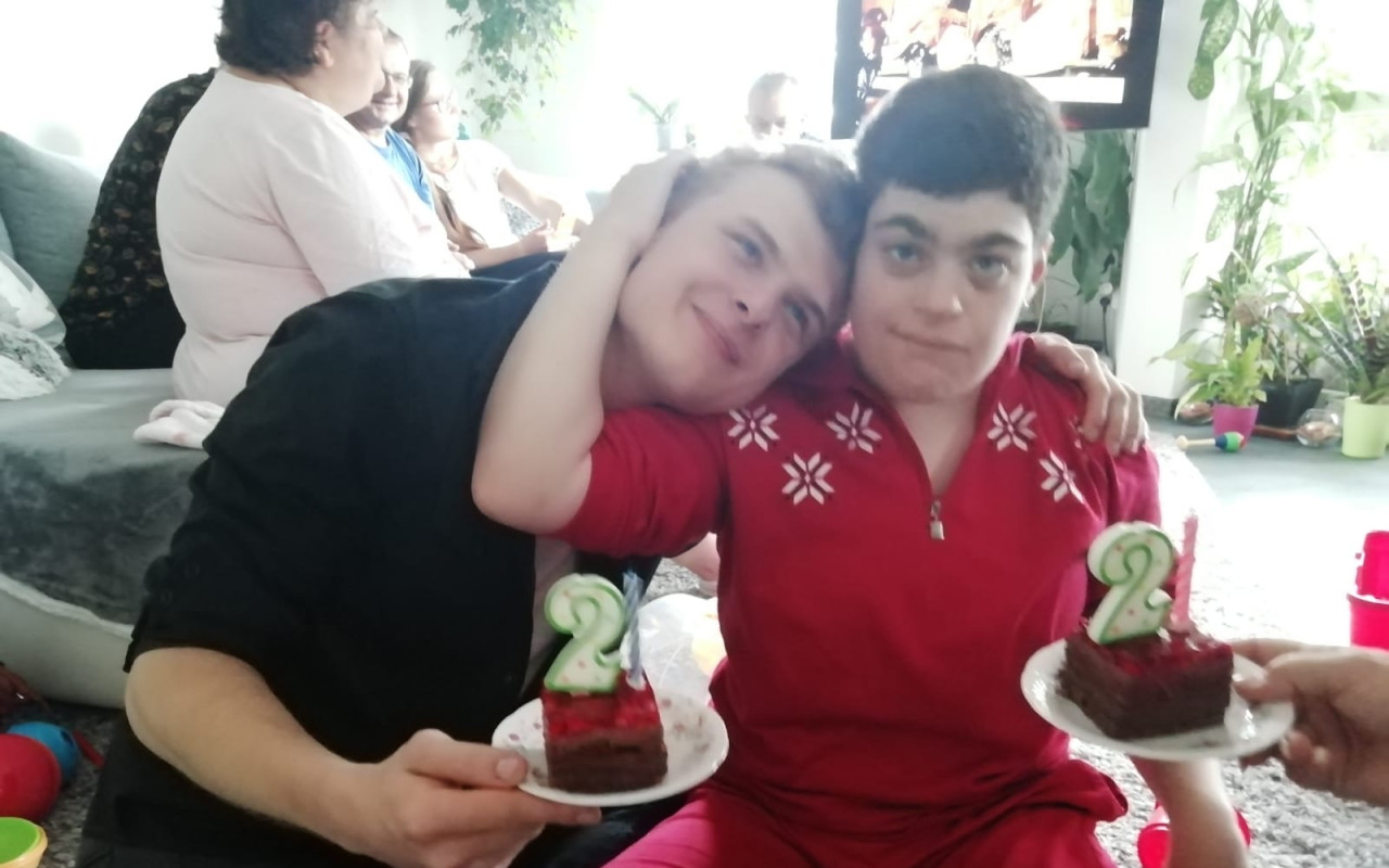 Auto s plošinou pro Anetku