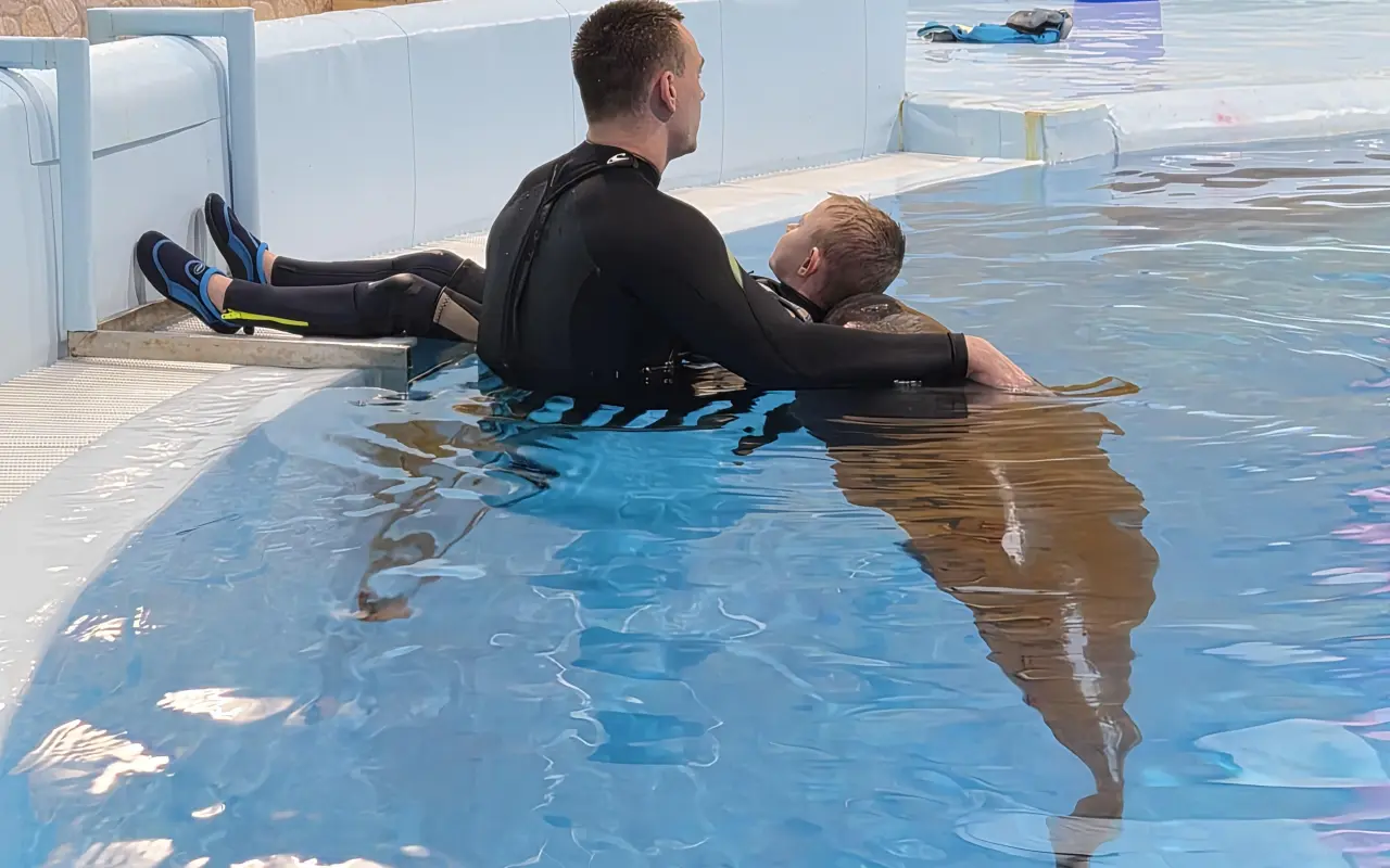 Delfíni jako naděje pro šestiletého Daniela