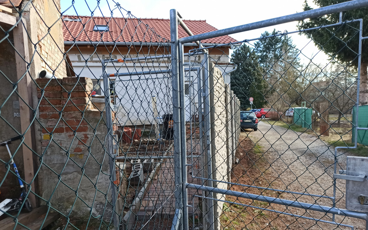 Pomozte Pokladníkovým budovat zázemí nemocným pejskům