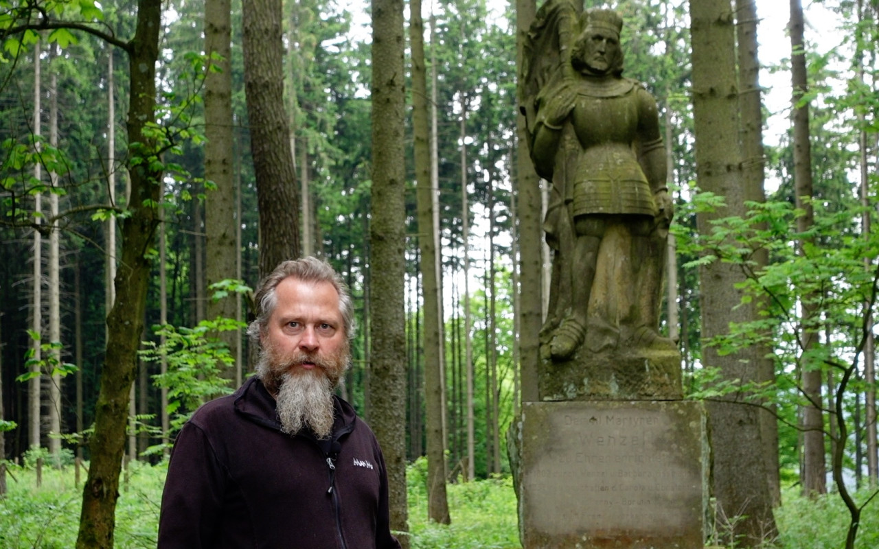 Sochař Emil Schwantner - podpořte dokončení dokumentárního seriálu!