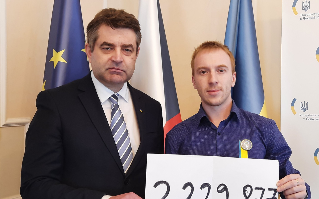 Společně s Mikulášem Minářem jste pomohli Ukrajině