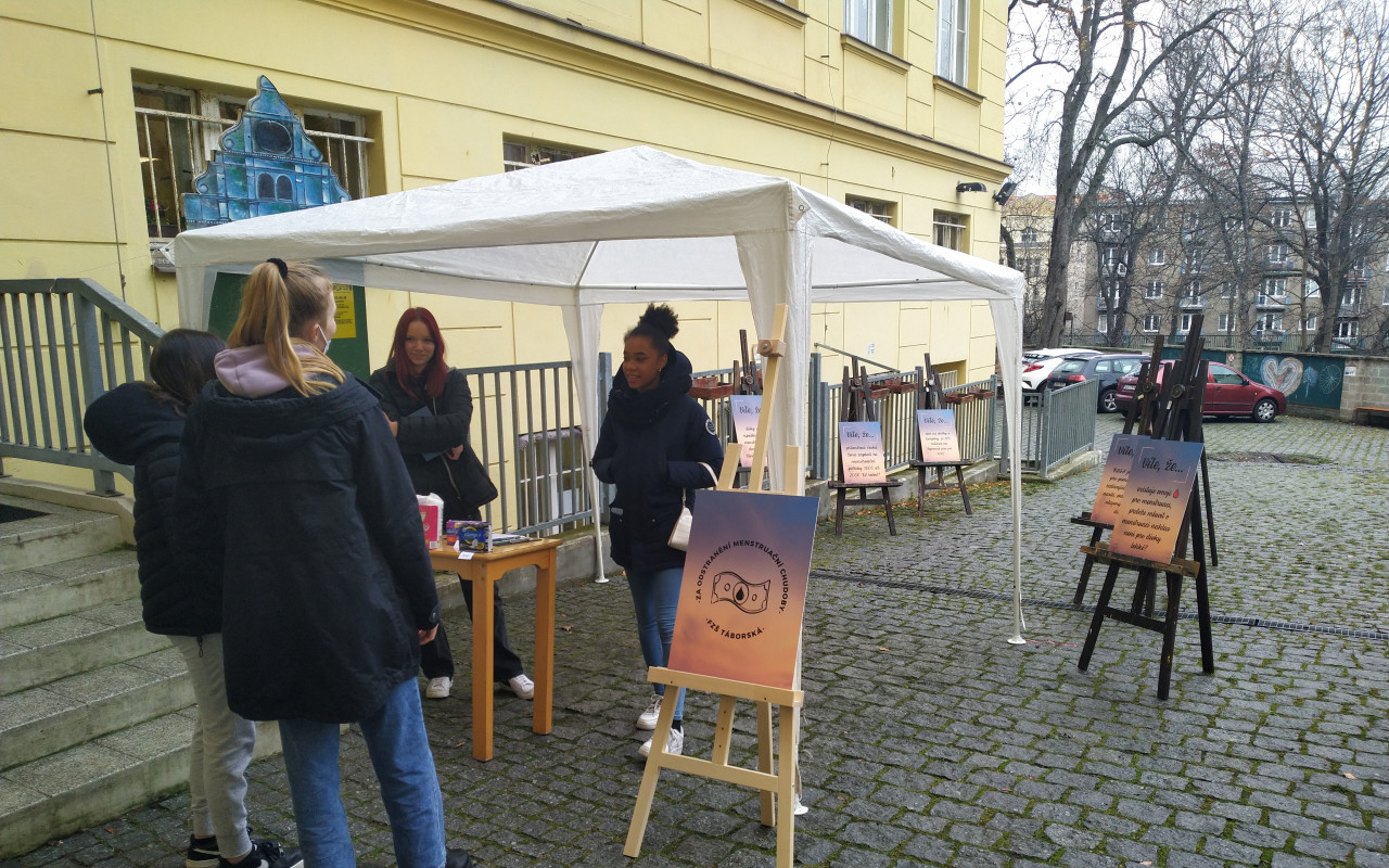 Pomohli jste FZŠ Táborské v boji za odstranění menstruační chudoby