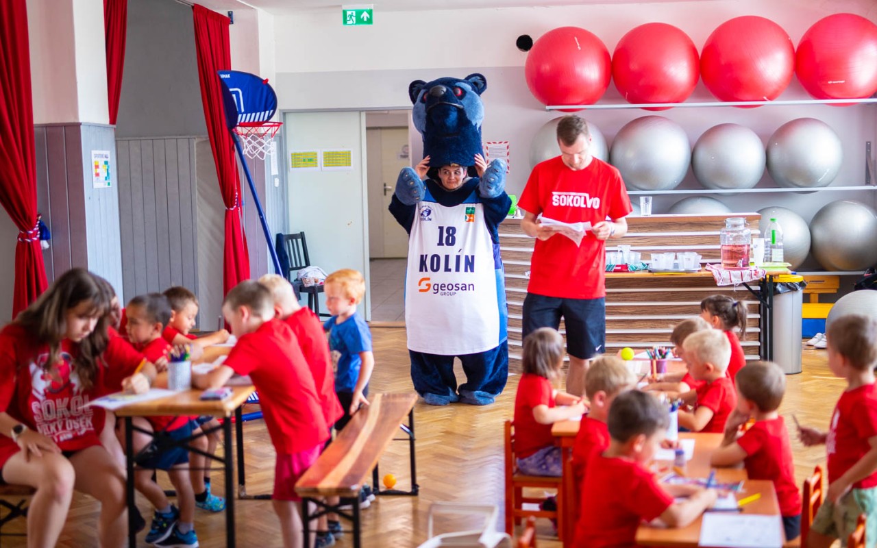 Pomohli jste přežít další zimu v sokolovně