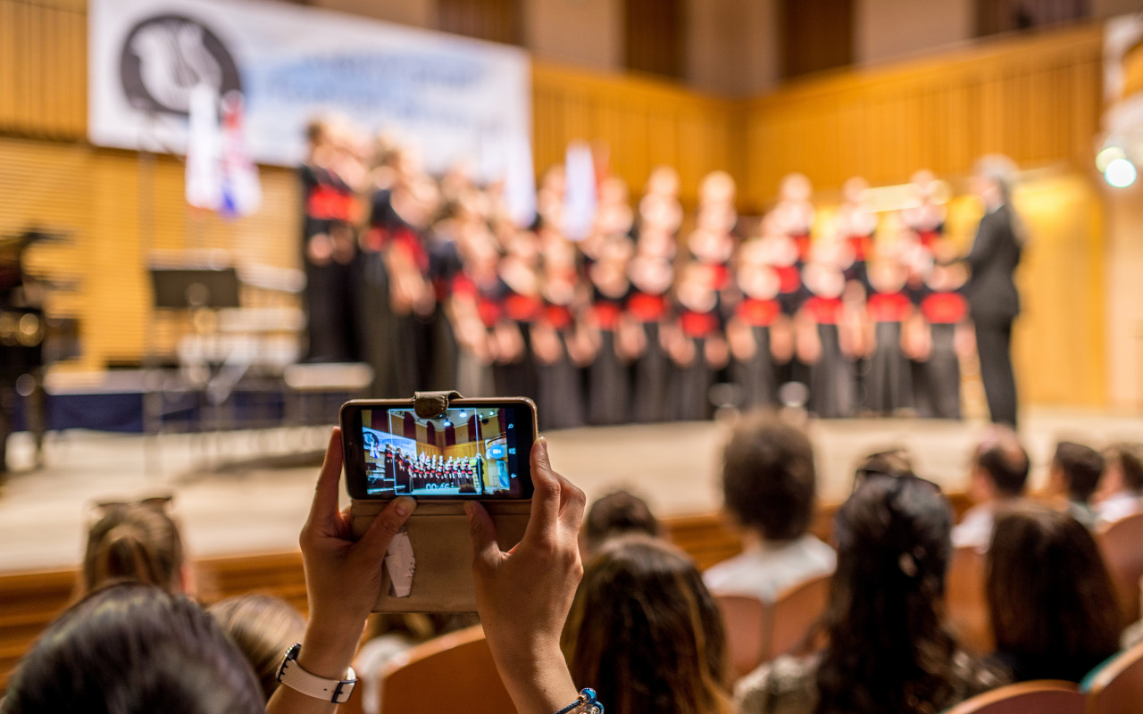 Zpěv a radost - podpořme festival Svátky Písní
