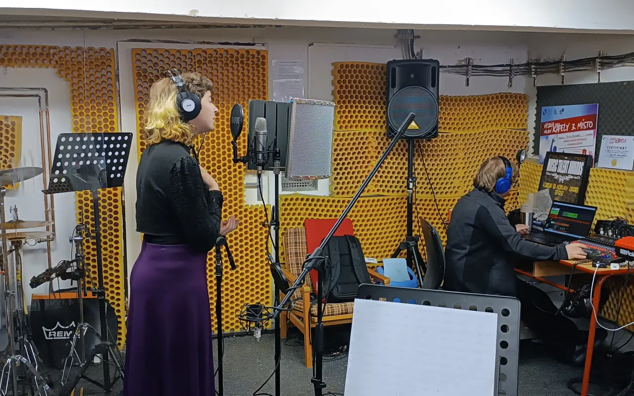 Podpořte vznik debutového alba kapely JAZZ APPLES
