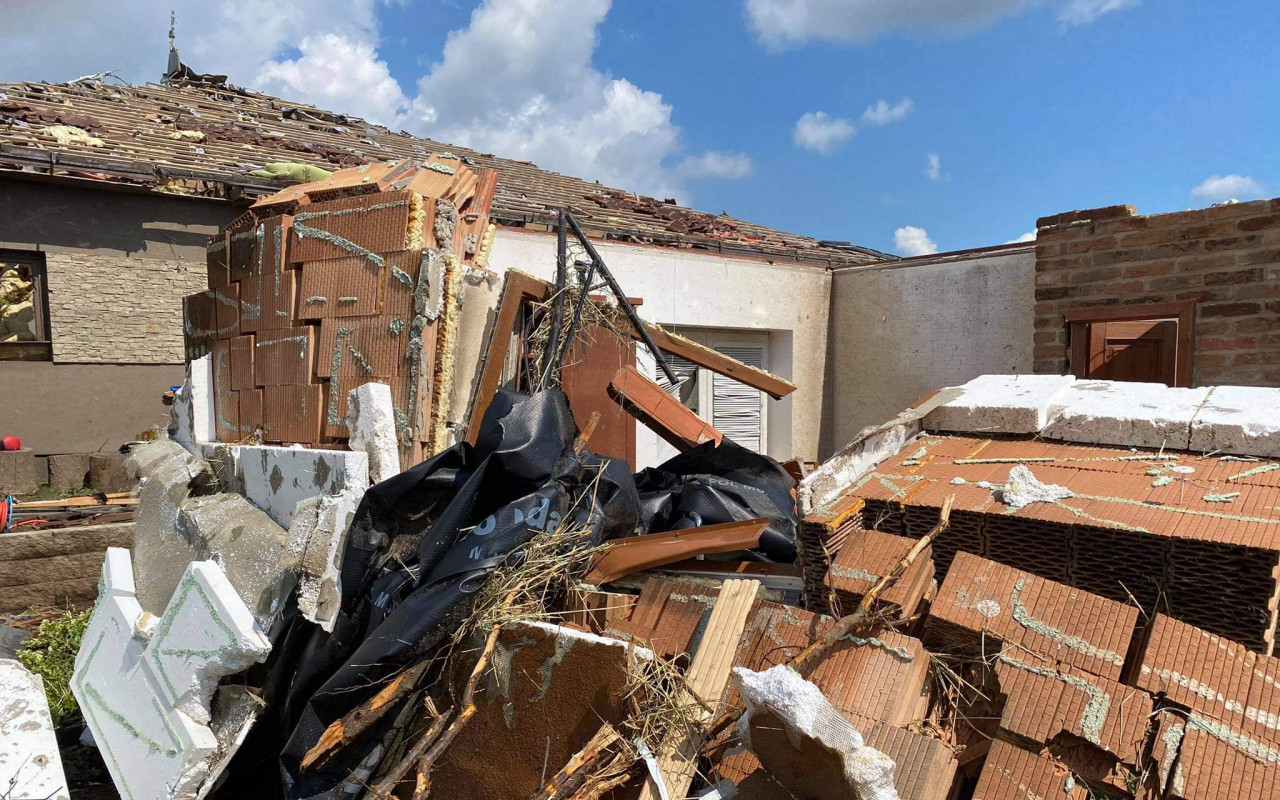 Pomohli jste Kaňovým, čtyřčlenné rodině, která přišla o domov