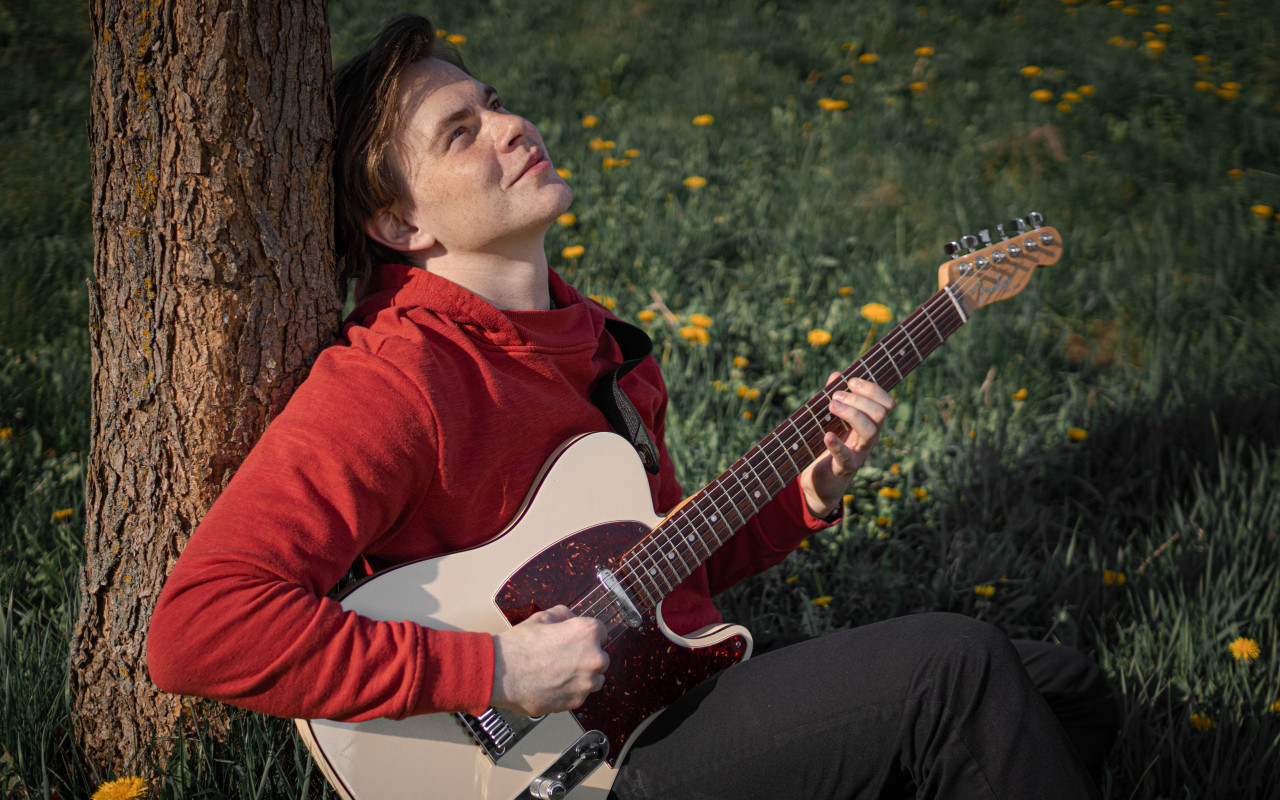 Tlusté čáry nové album písničkáře René Matláška
