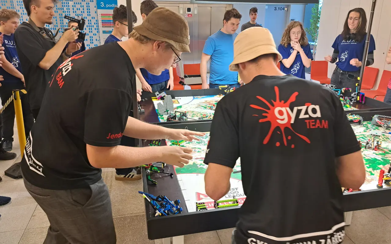 Pomozte Gyza Teamu reprezentovat ČR na robotické soutěži v Jižní Koreji