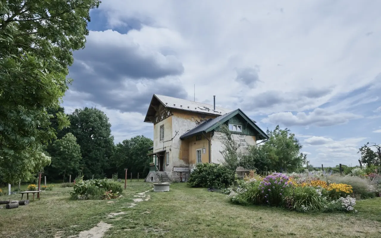 Podpořte Cabin Studio v Pěčicích