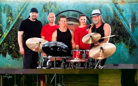 Podpořme pětici bubeníků z kapely Jumping Drums #kulturažije