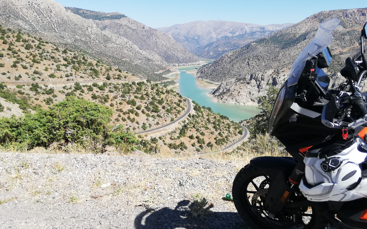 Gruzie na motorce