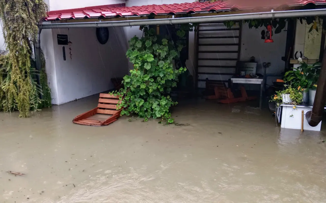 Senioři manželé Krajíčkovi nadále bojují s následky povodní
