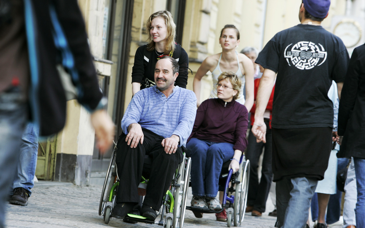 S Parapletem na zahradě #kulturažije