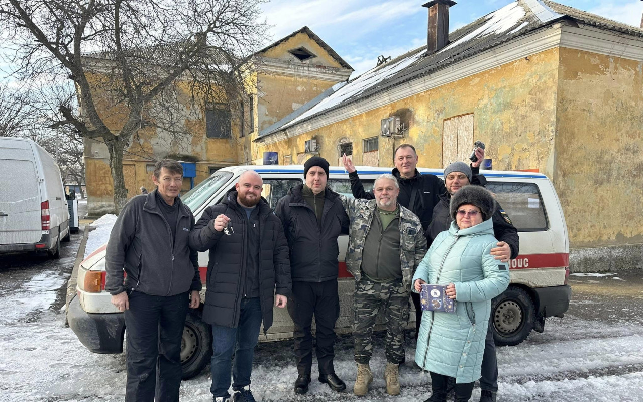 Sanitky pro ukrajinskou frontu